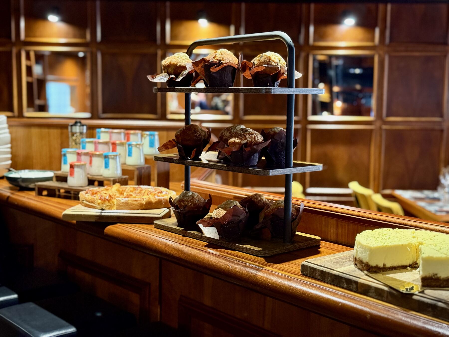 Muffins and cheesecake